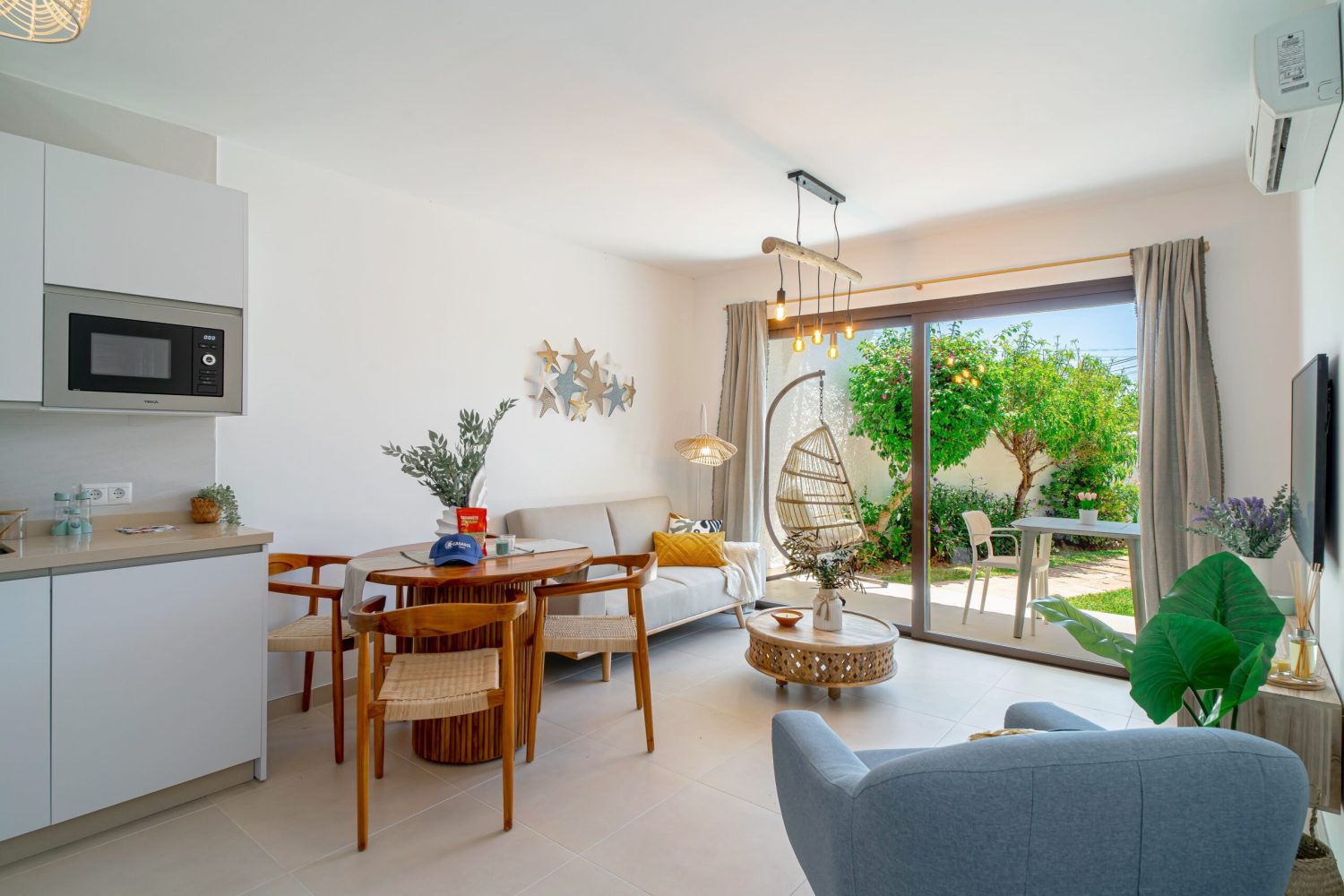 Capistrano Village Botique by Casasol4